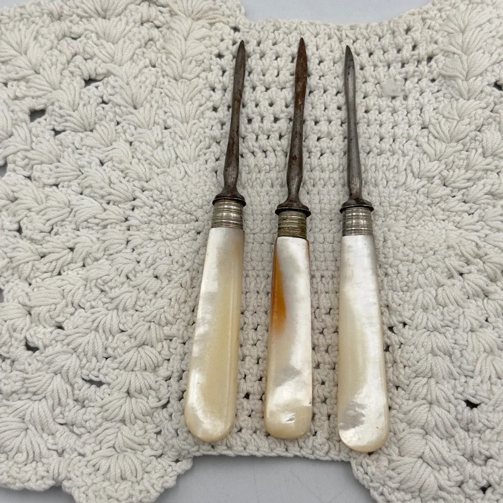 Antique Mother of Pearl Nut Picks Stilettos Set of 3 Victorian‎ Shell Handles